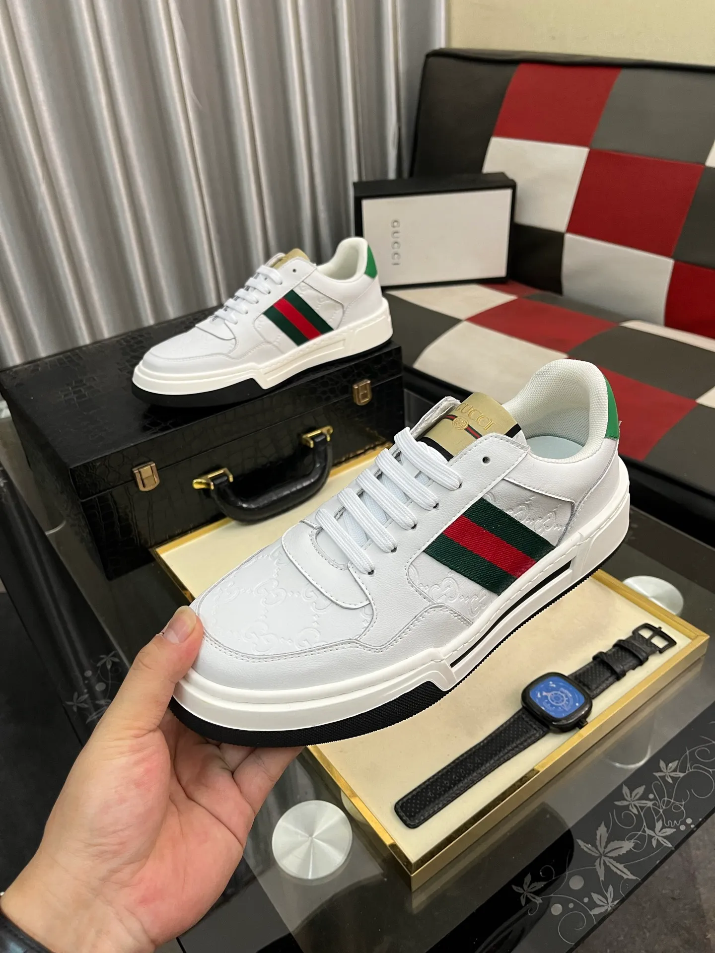 Men's Men's Shoes💰420⌚️⌚️【GUCCI】Gucci men's latest white shoe series casual shoes! The official website is built 1:1. Upper: Made of imported cowhide, with electric embroidery ➕Inner lining: Made of high-quality first-layer pigskin, soft and comfortable. Picky material selection and exquisite workmanship give you the best enjoyment. Size: 38-443️⃣Colors available
